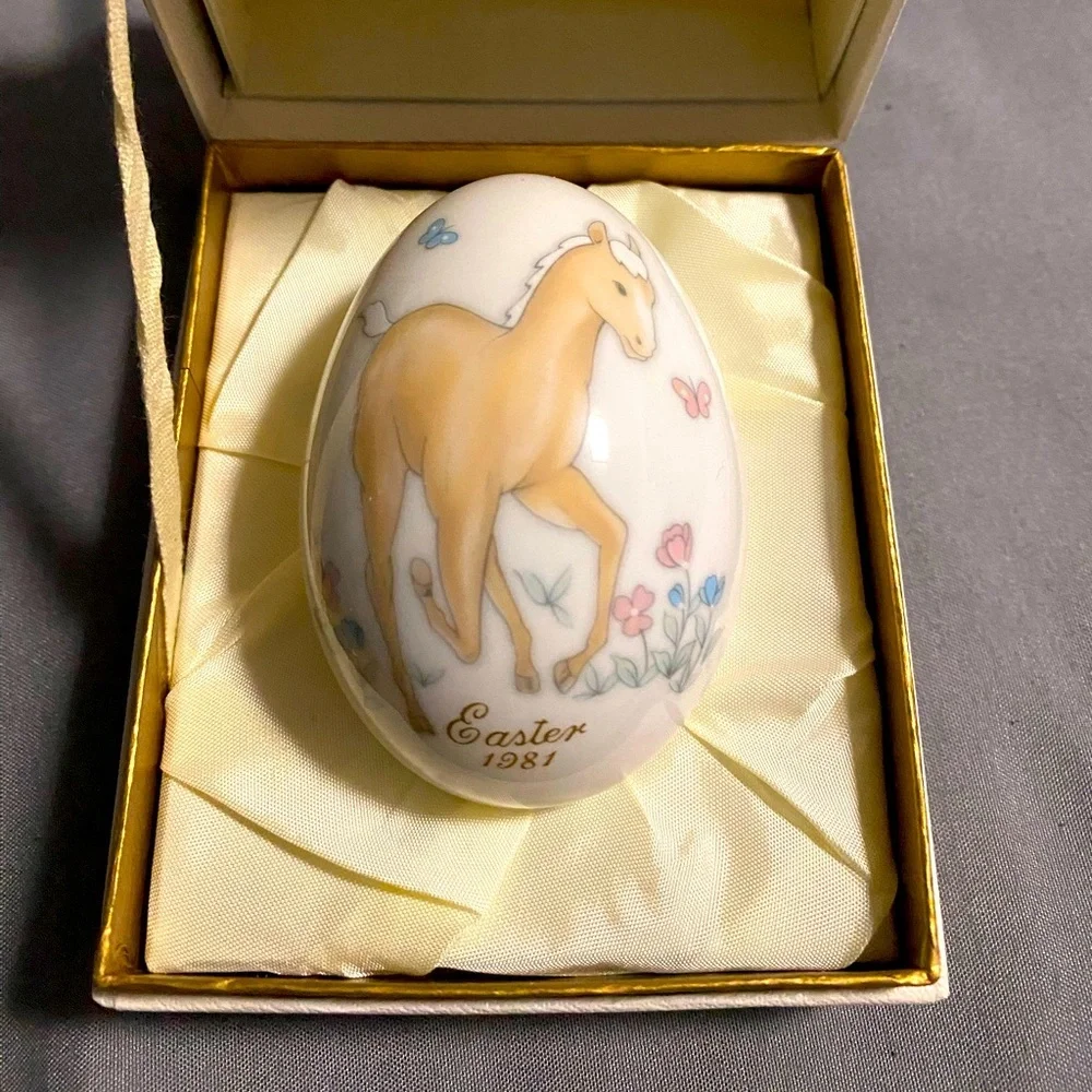 Noritake Easter Egg 1981 Horse Bone China Limited Edition w Box